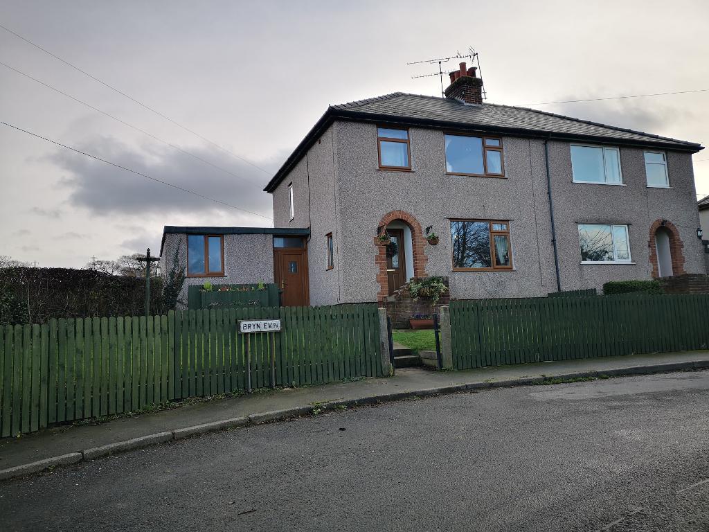 3 Bed Semi-Detached Property for Sale in Abergele, LL22 9RE