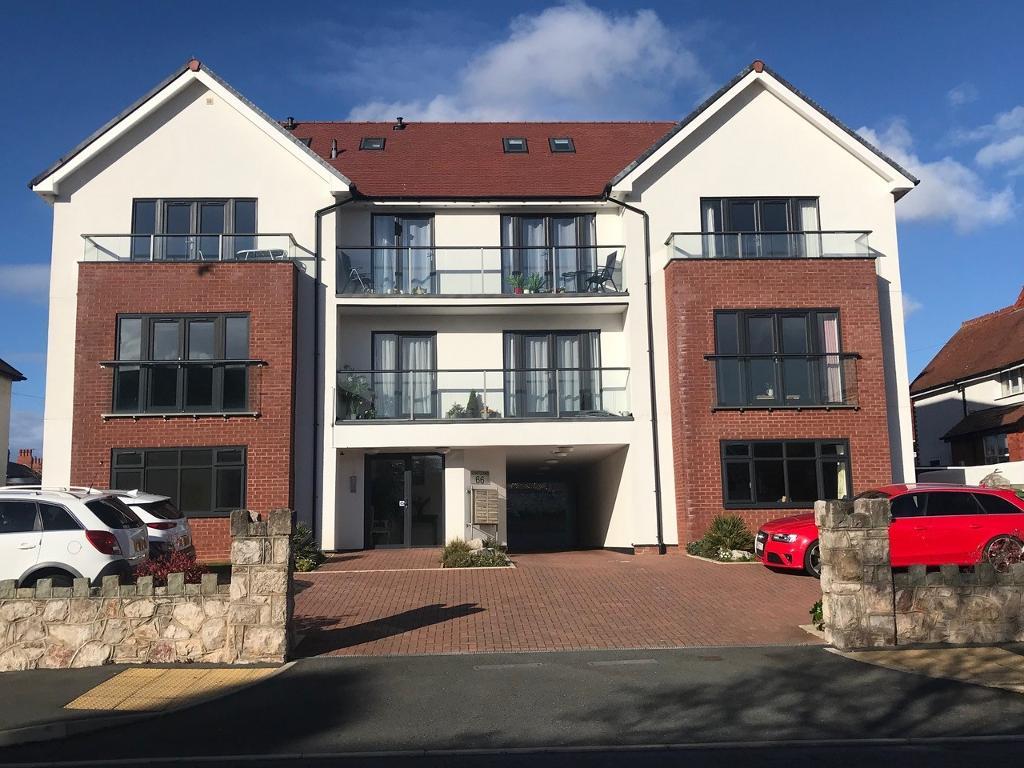 2 Bed Apartment Property for Sale in Rhos on Sea, LL28 4QB