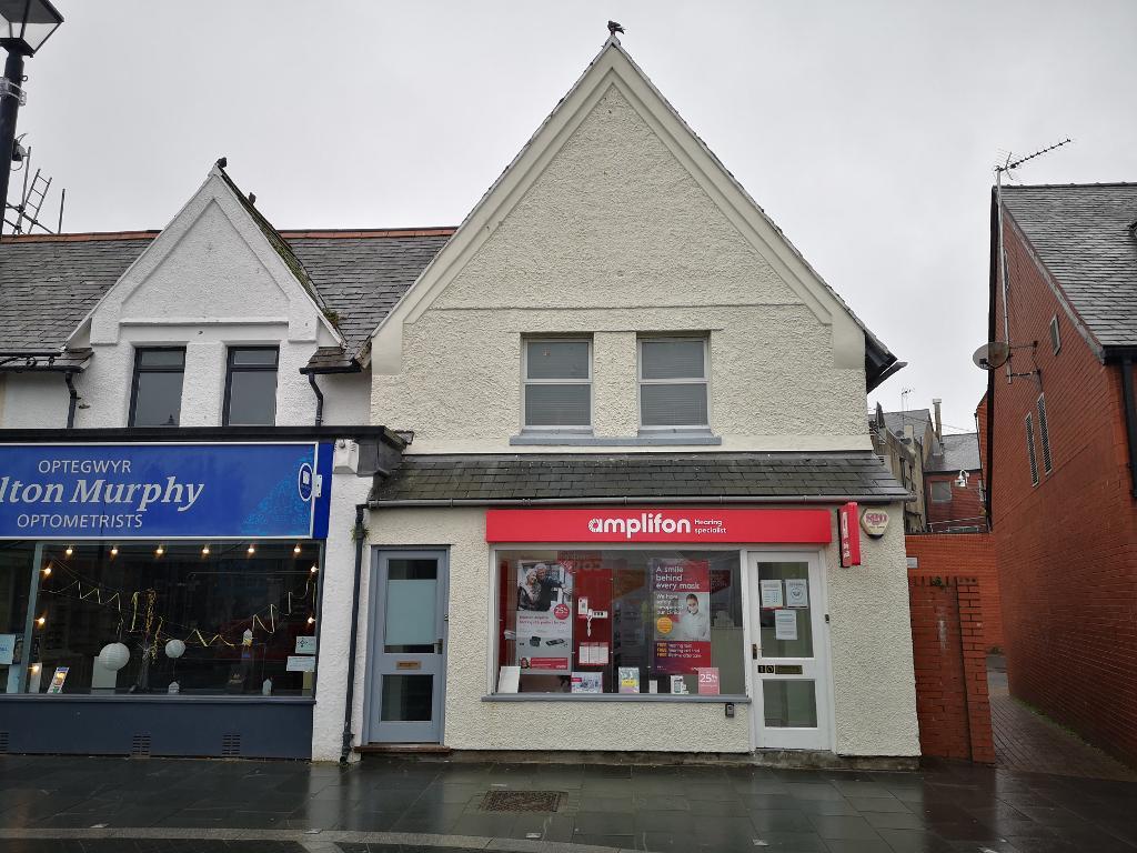 Office Space Property to Rent in Colwyn Bay, LL29 8DG